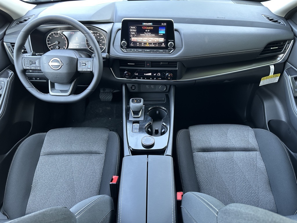 2026 Nissan Rogue SV photo 20
