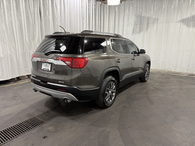 2019 Gmc Acadia SLT photo 2