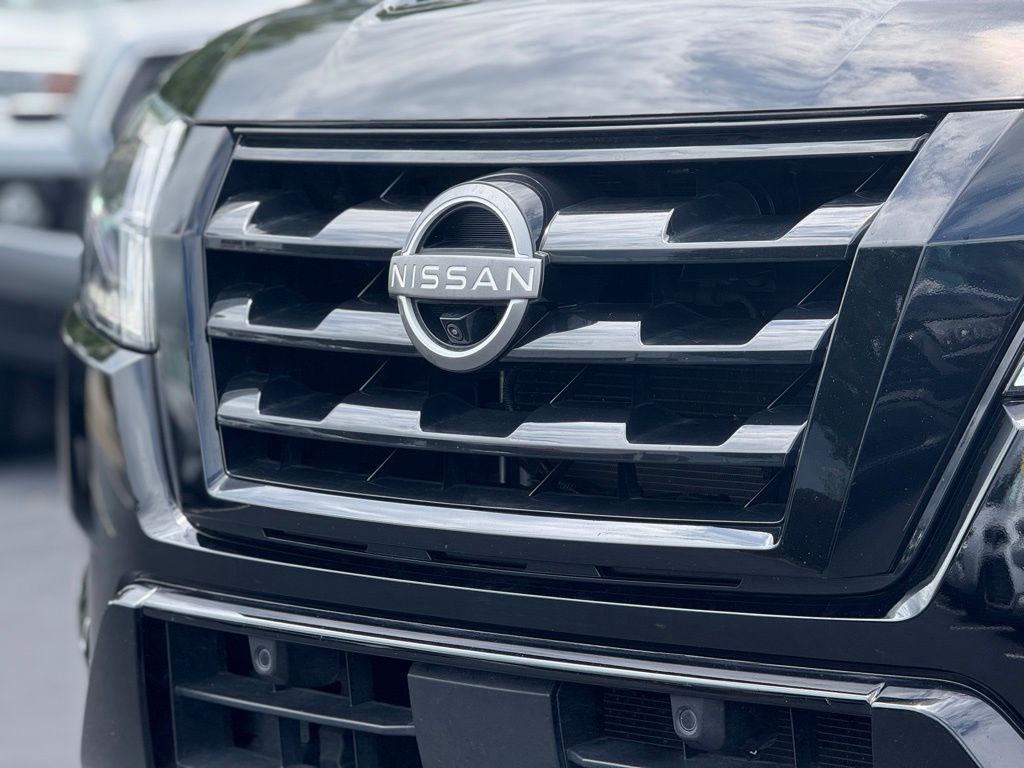 2023 Nissan Armada SL photo 4