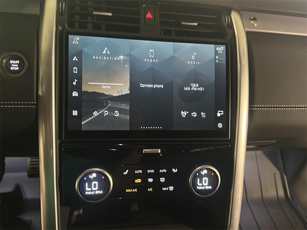2025 Land Rover Discovery SE photo 9