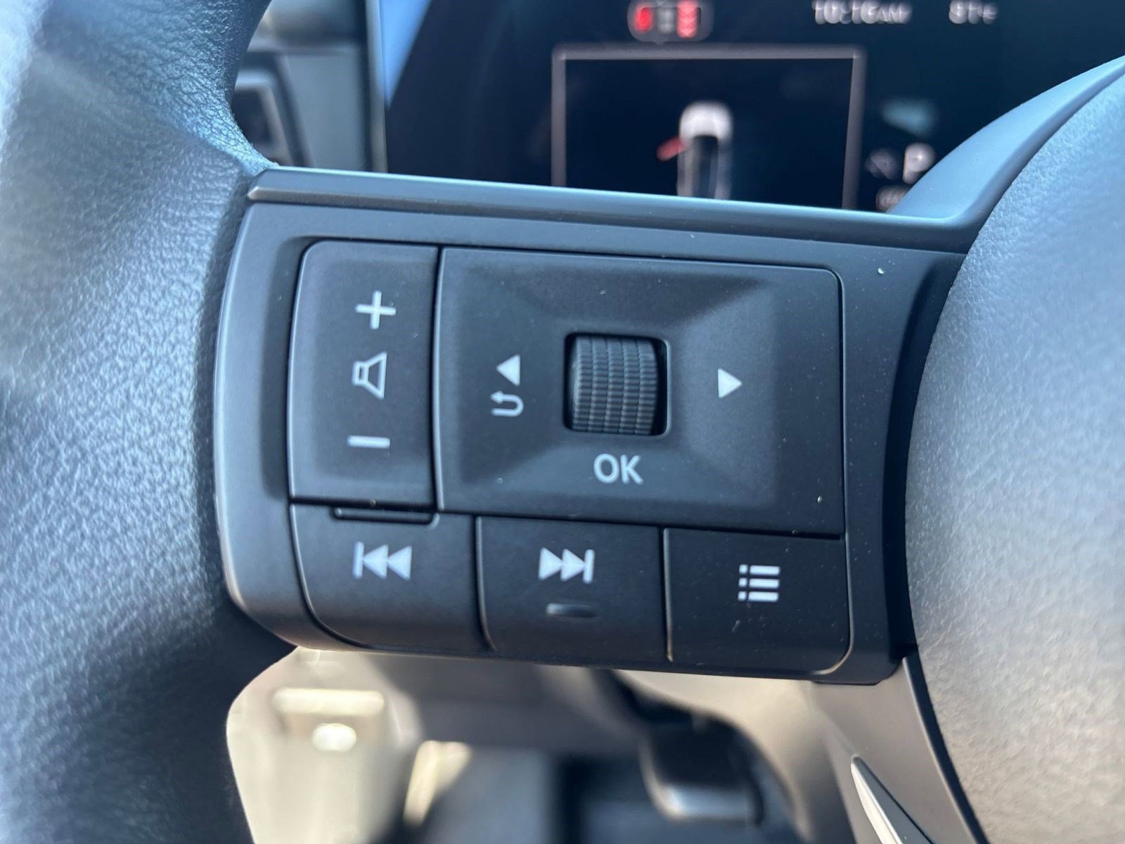 2026 Nissan Kicks SV photo 16