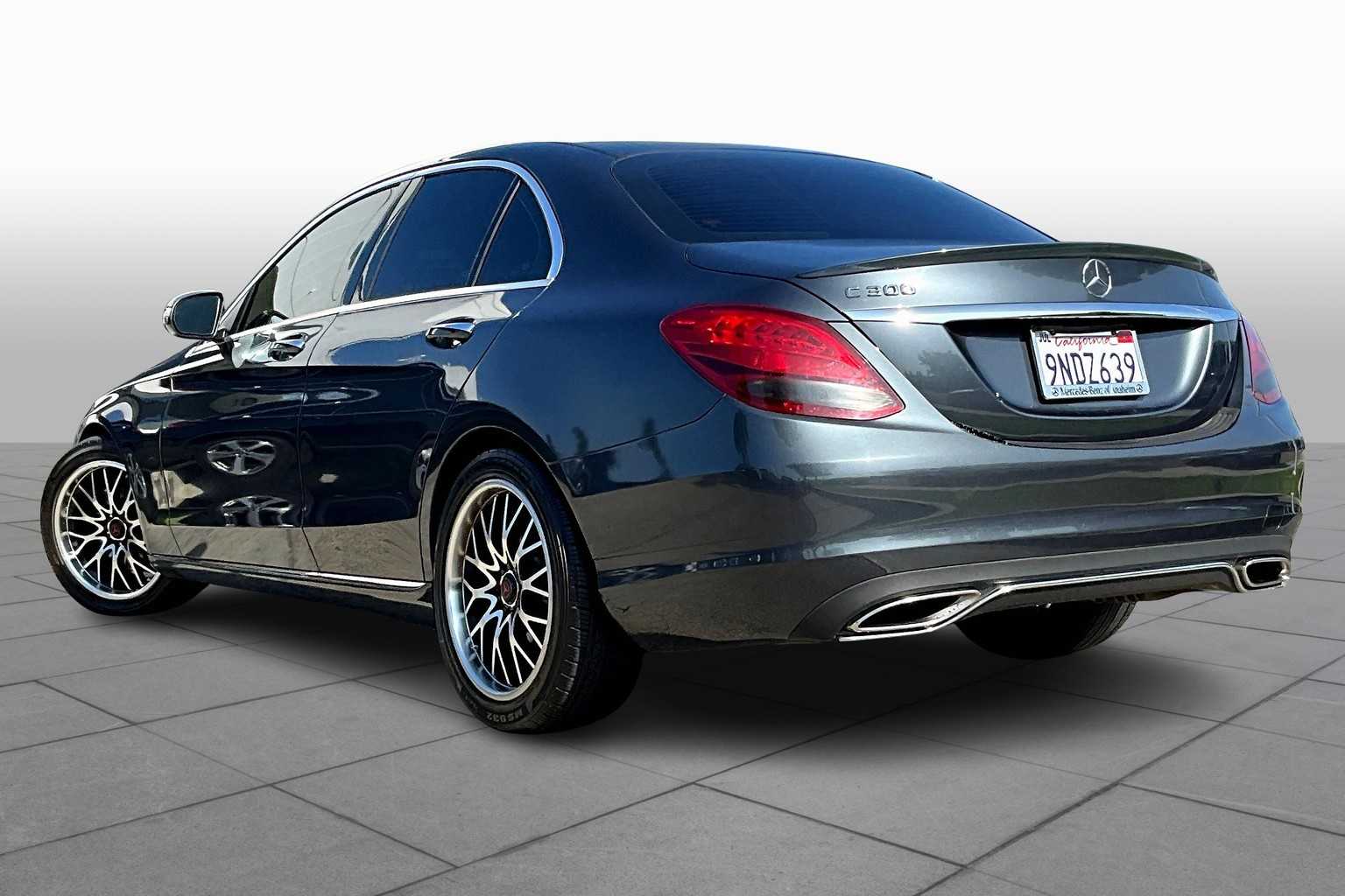 2015 Mercedes Benz C 300 photo 10