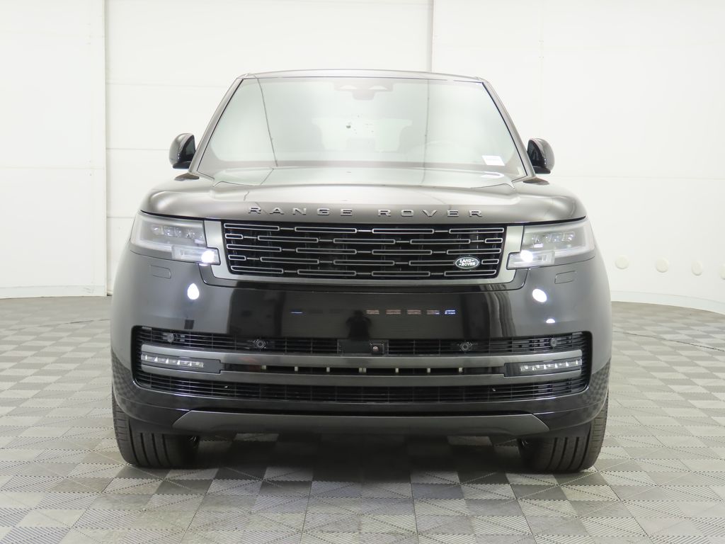 2025 Land Rover Range Rover SE photo 2