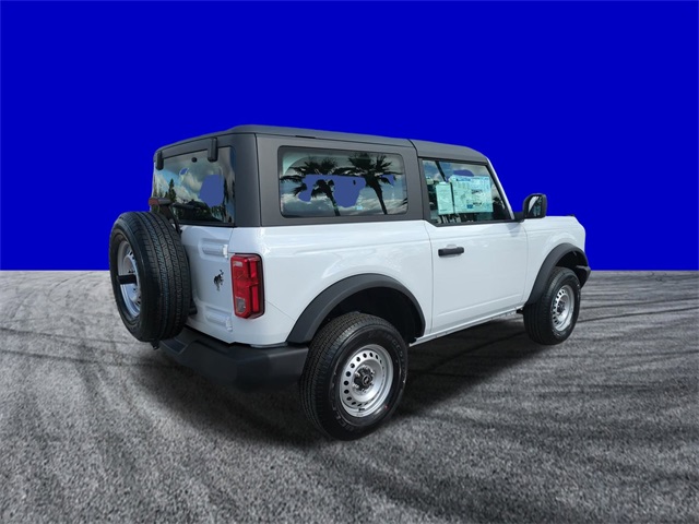 2025 Ford Bronco Base photo 3