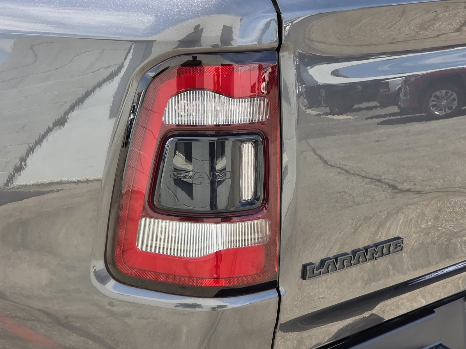 2021 Ram 1500 Laramie photo 8