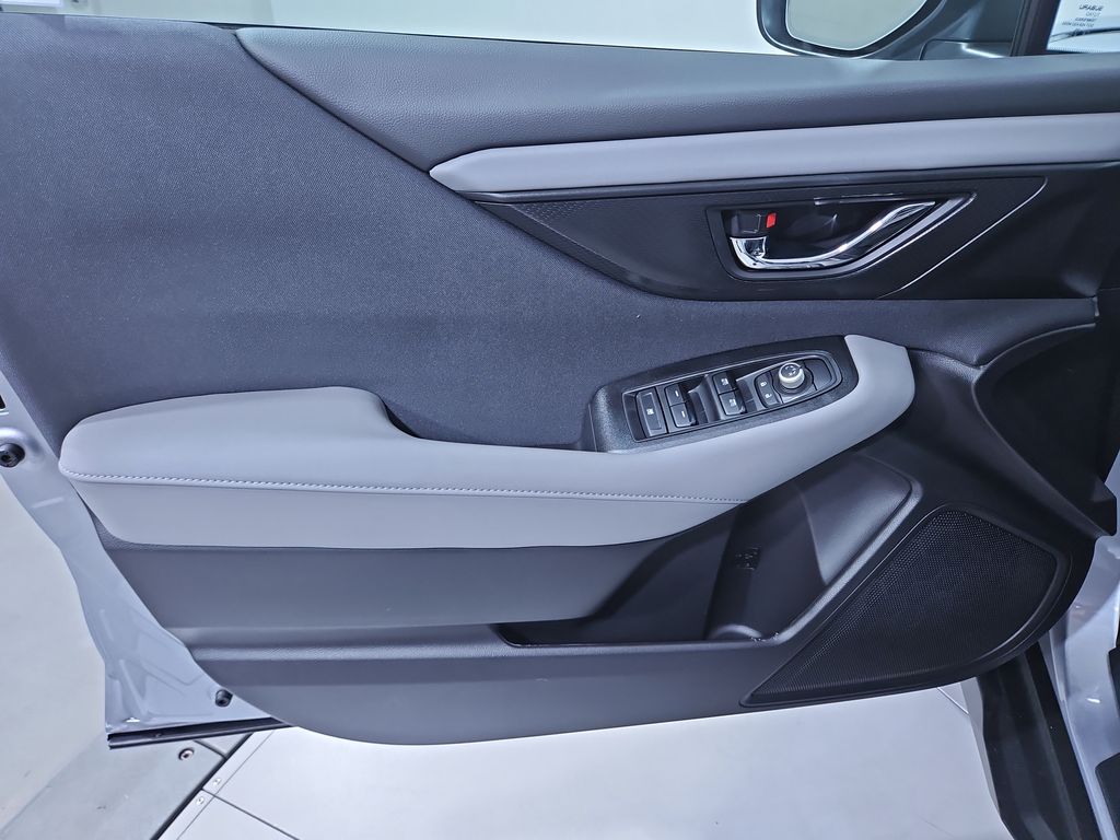 2025 Subaru Outback Premium photo 10