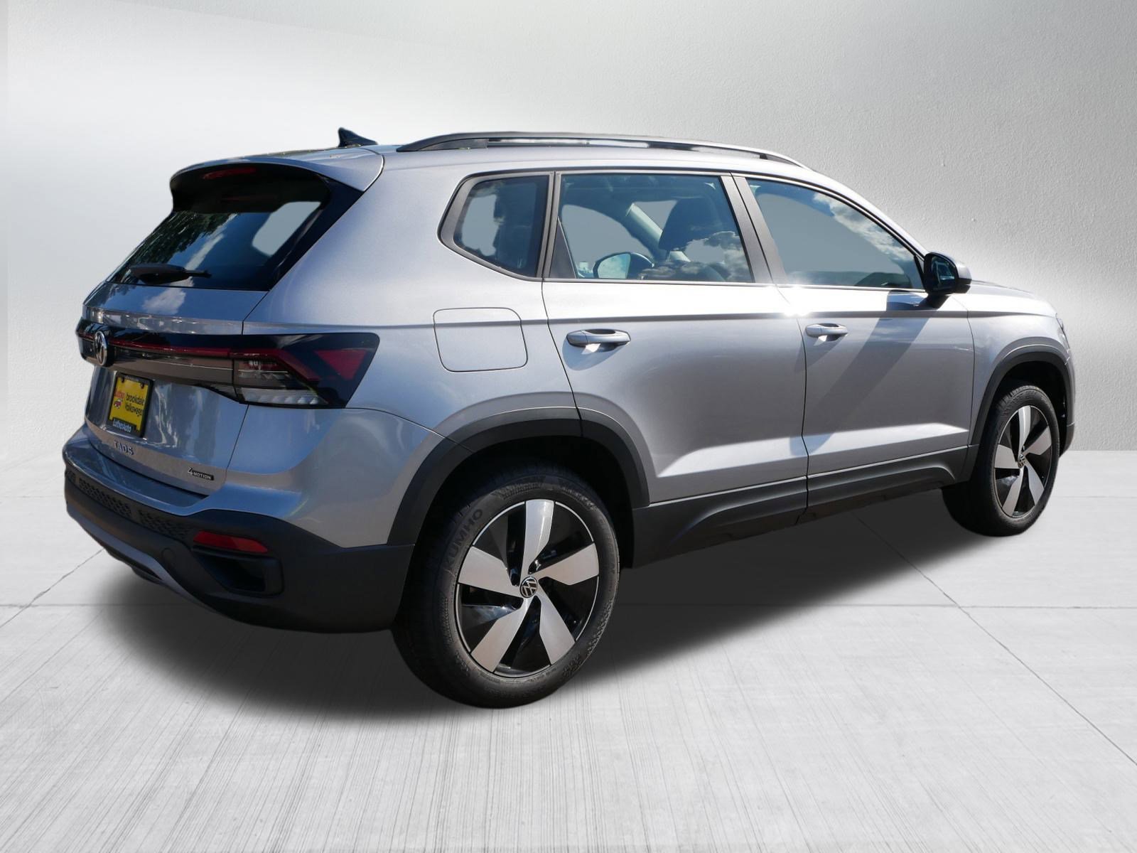 2025 Volkswagen Taos S photo 2