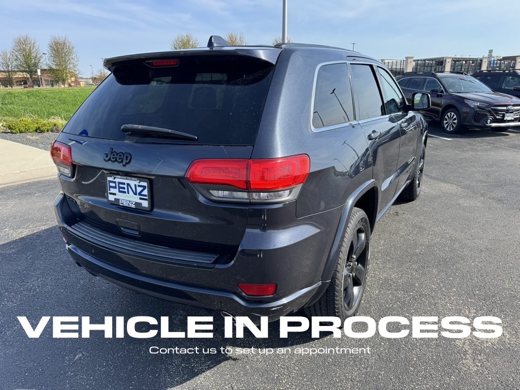 2015 Jeep Grand Cherokee Altitude photo 2
