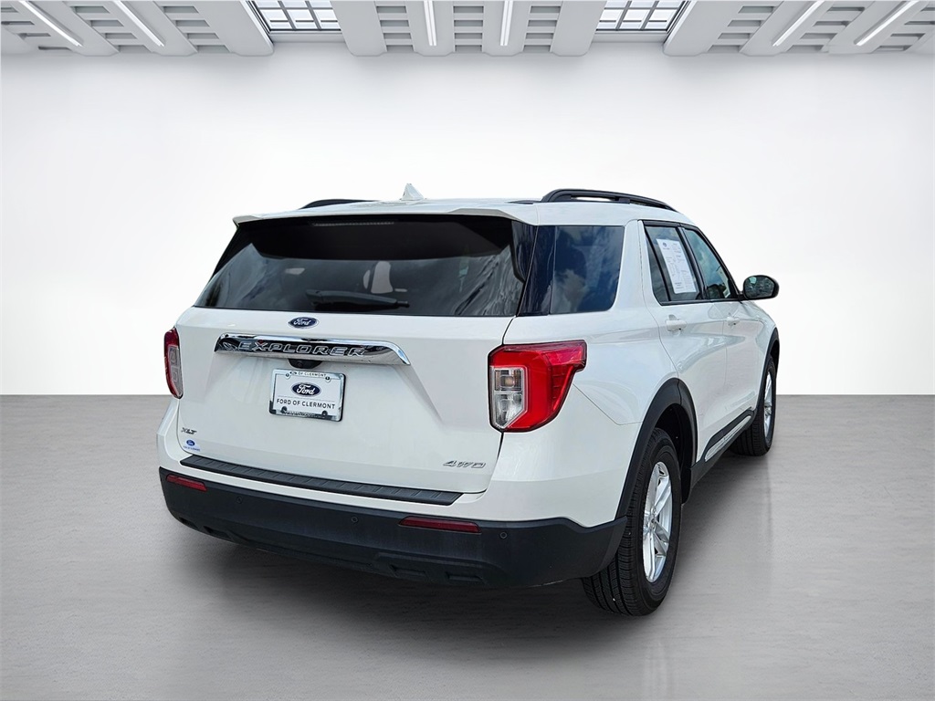 2022 Ford Explorer XLT photo 3
