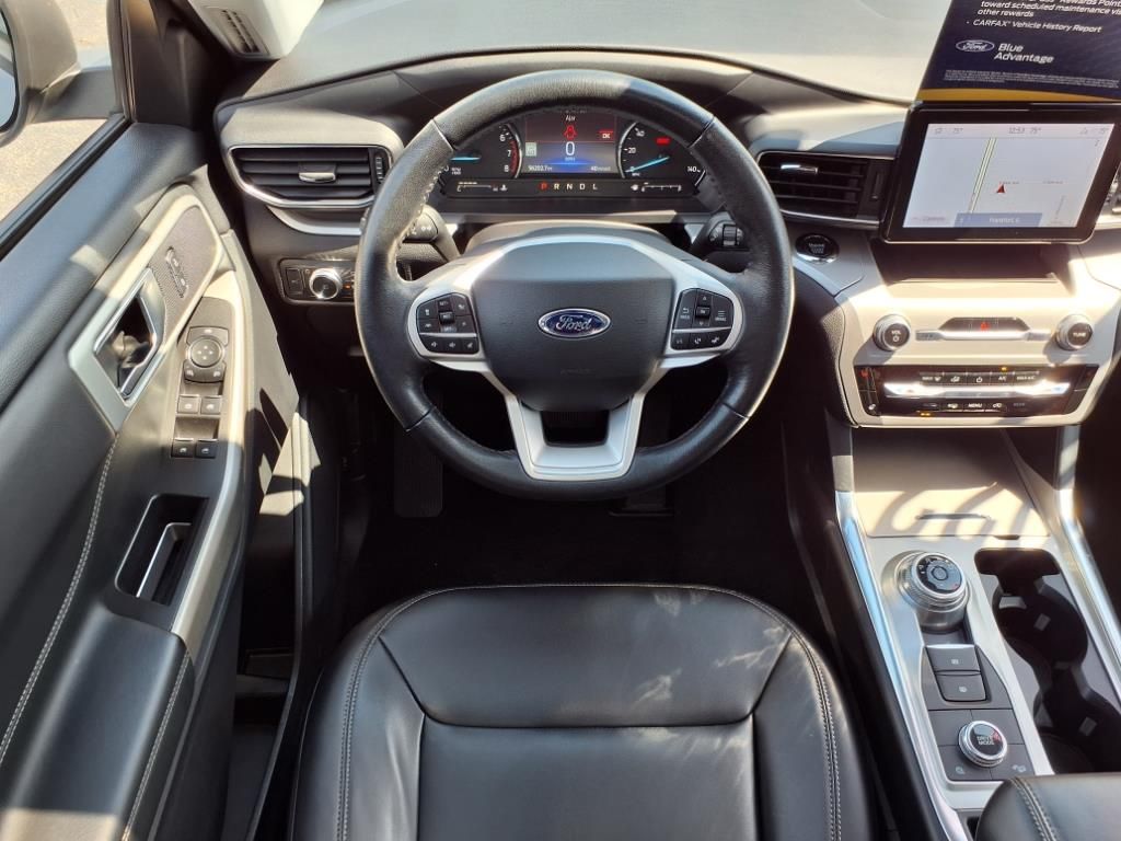 2022 Ford Explorer XLT photo 4