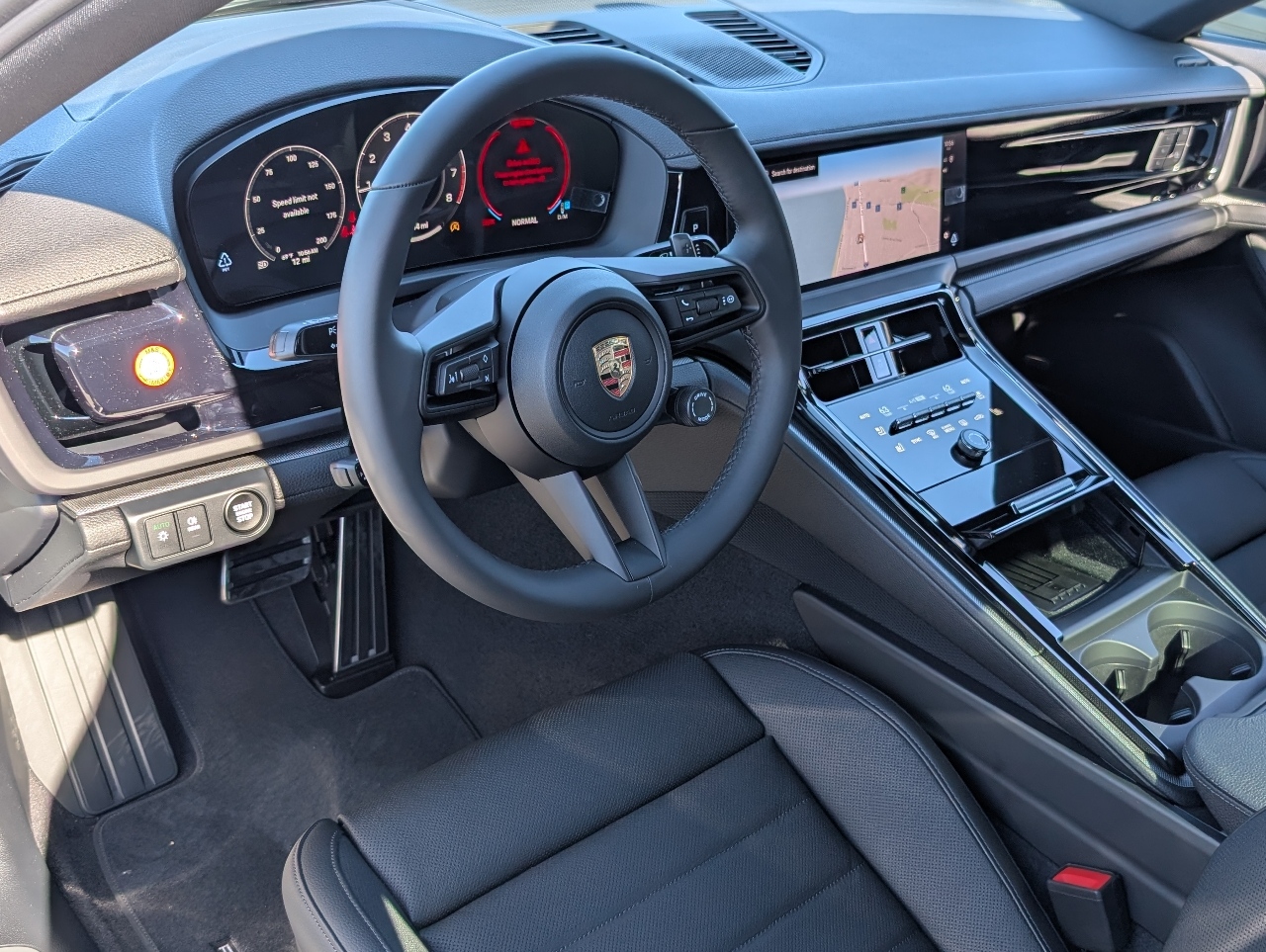 2026 Porsche Panamera 4 photo 4