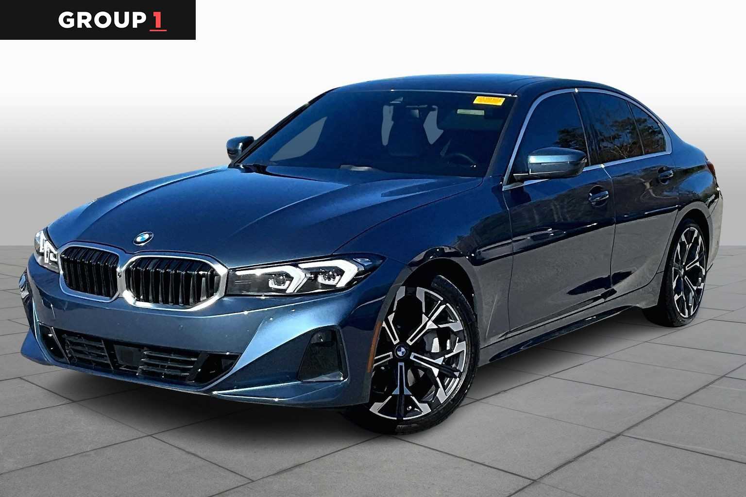 2025 BMW 3 Series 330i's photo