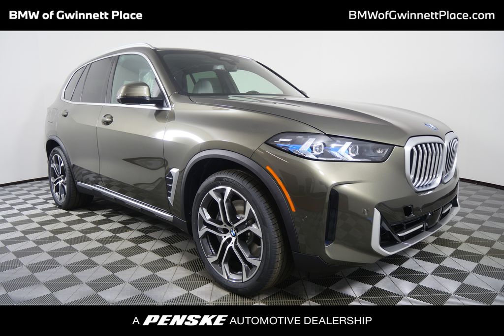 2026 BMW X5 50e's photo