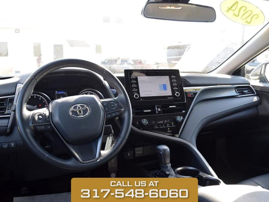 2024 Toyota Camry SE photo 11