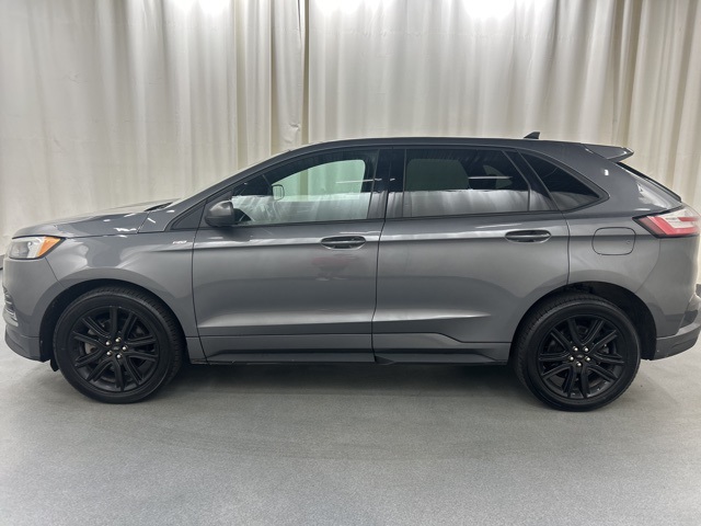 2021 Ford Edge ST photo 3