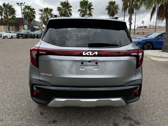 2026 Kia Seltos EX photo 5