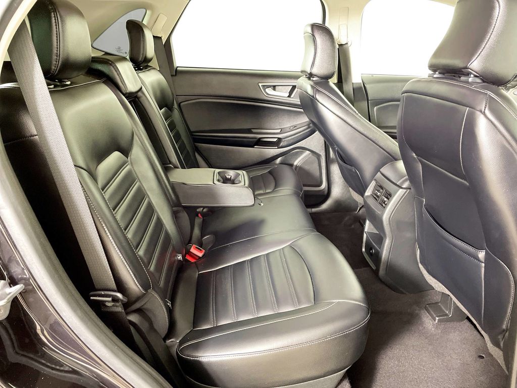 2023 Ford Edge SEL photo 26