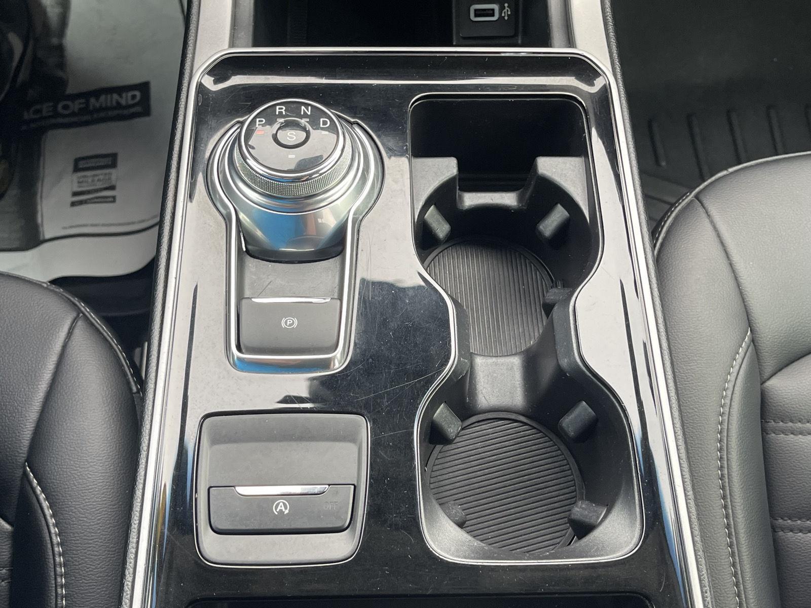 2019 Ford Edge SEL photo 31