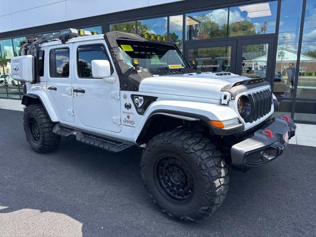 2024 Jeep Wrangler 4-Door Sahara's photo