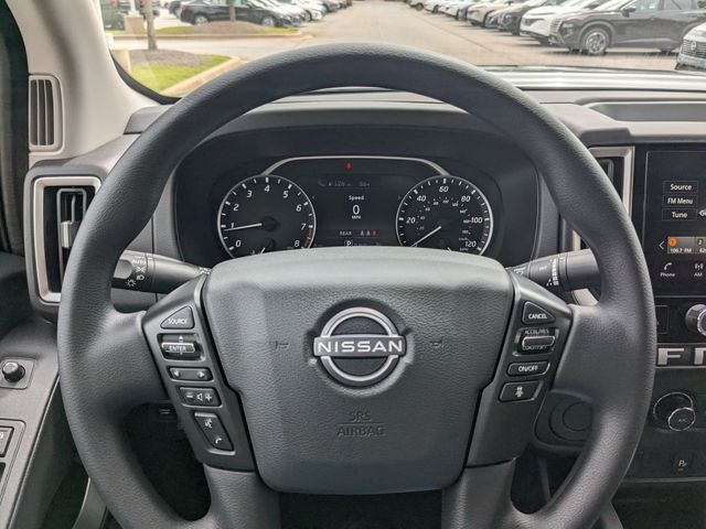 2025 Nissan Frontier SV photo 18