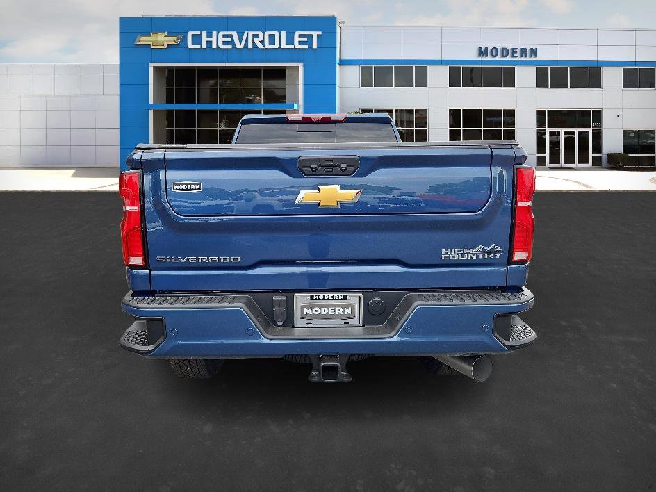 2025 Chevrolet Silverado 2500HD High Country photo 4