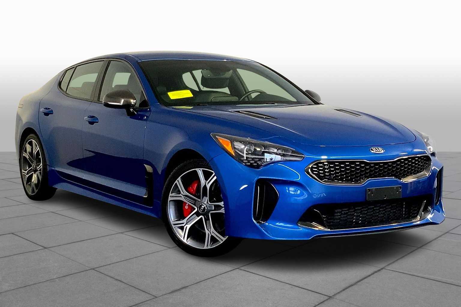 2019 Kia Stinger GT photo 2