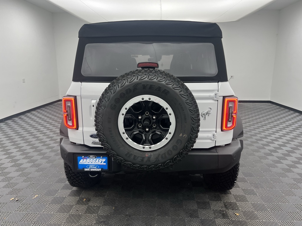2024 Ford Bronco Outer Banks photo 6