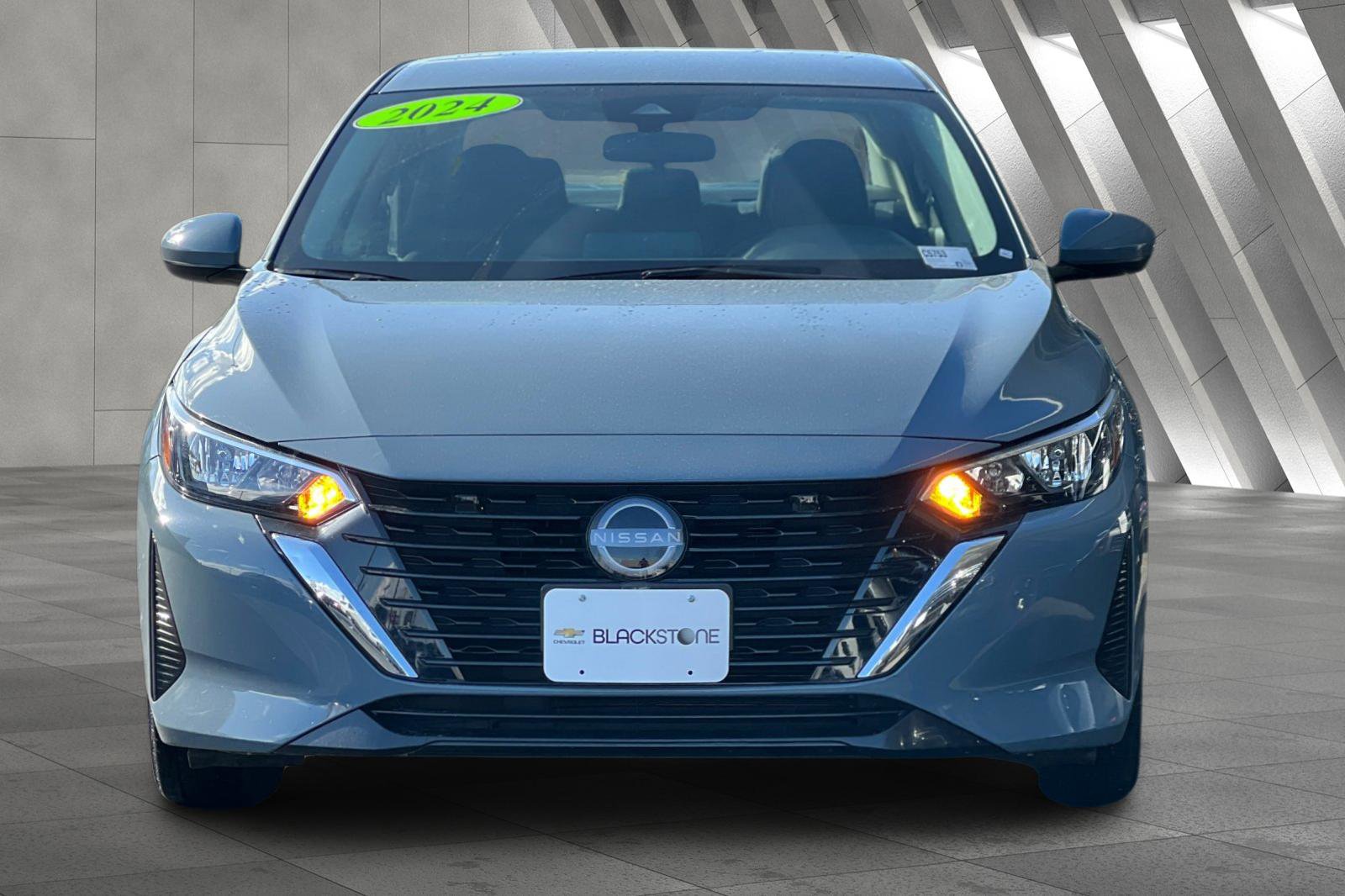 2024 Nissan Sentra SV photo 8