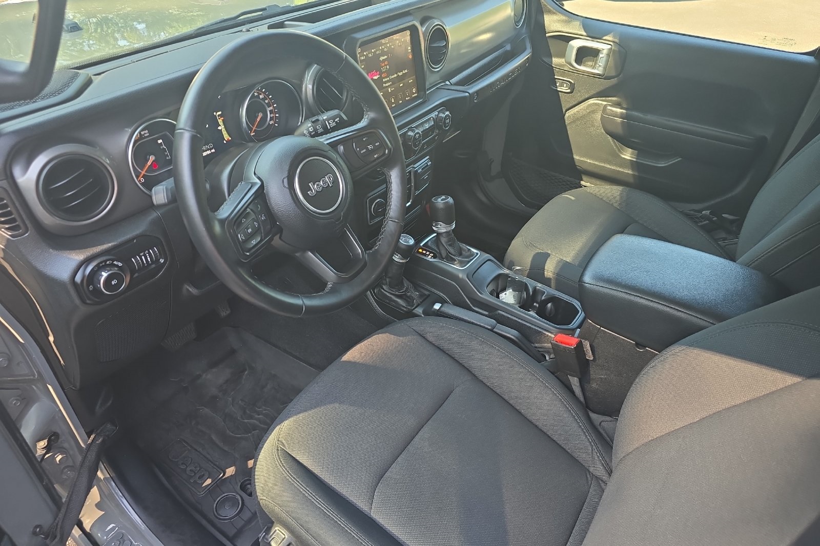 2021 Jeep Wrangler Unlimited Willys photo 10