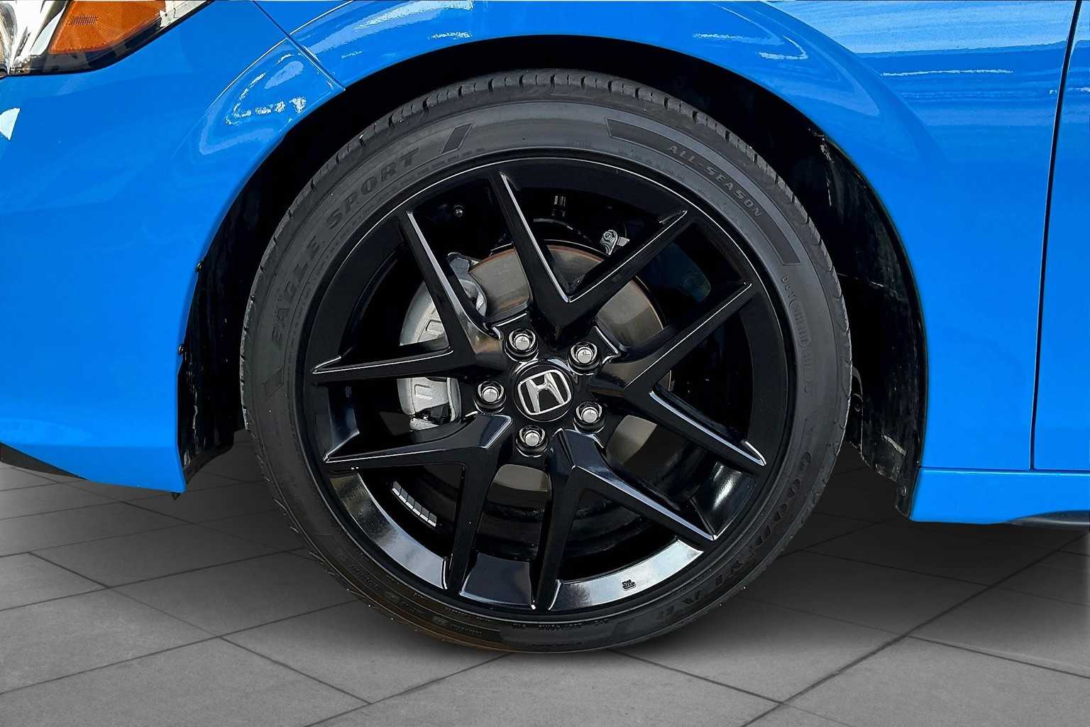 2025 Honda Civic Hatchback Sport photo 9