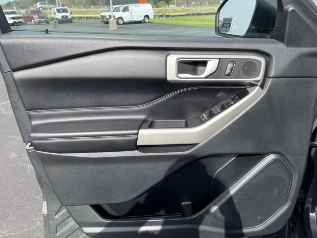 2022 Ford Explorer XLT photo 24