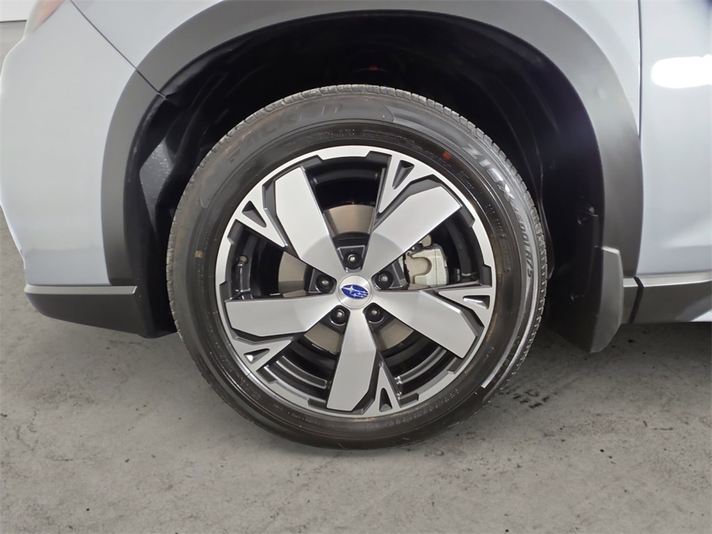 2021 Subaru Forester Touring photo 13