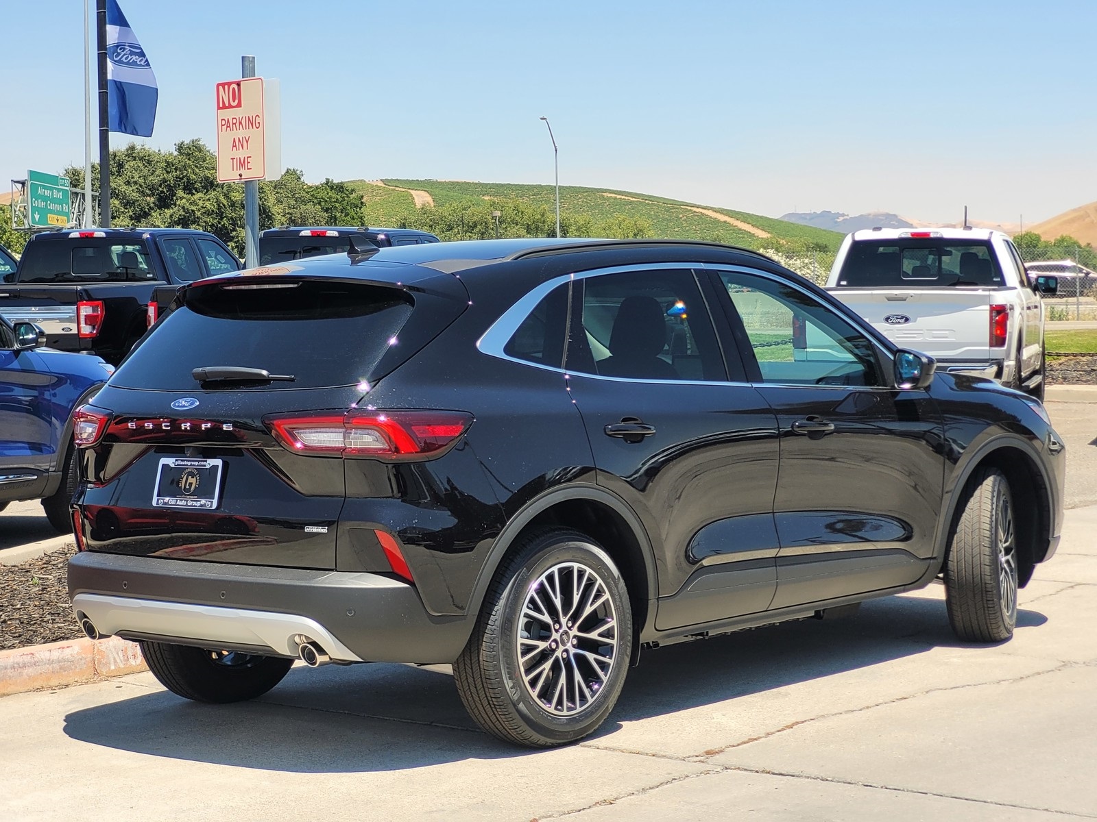 2025 Ford Escape Base photo 4