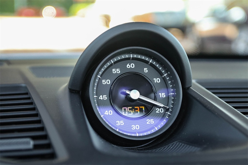 Used 2021 GT Silver Metallic Porsche Carrera S image 27