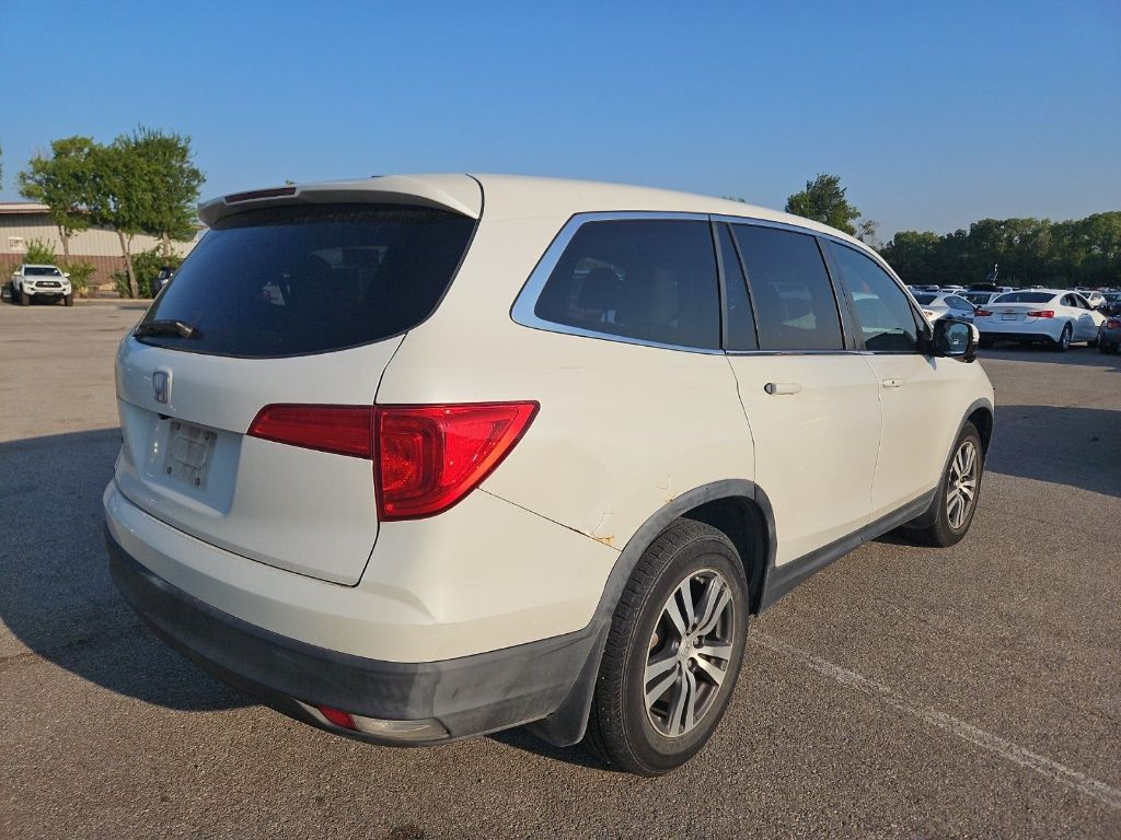 2016 Honda Pilot EX-L photo 2