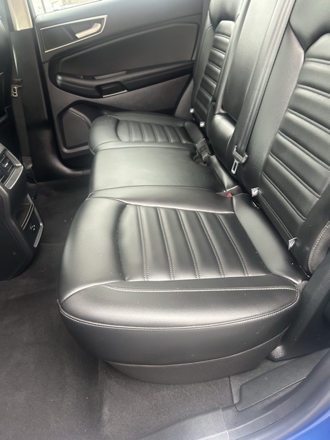 2021 Ford Edge SEL photo 4