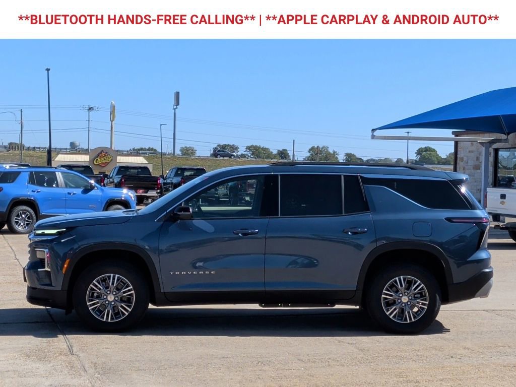 2026 Chevrolet Traverse photo 3