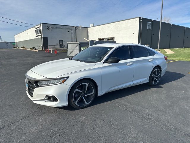 2022 Honda Accord Sport's photo