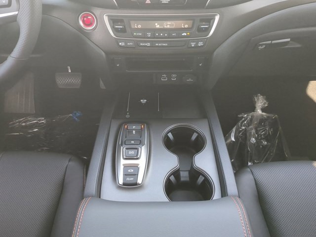 2025 Honda Ridgeline TrailSport photo 17