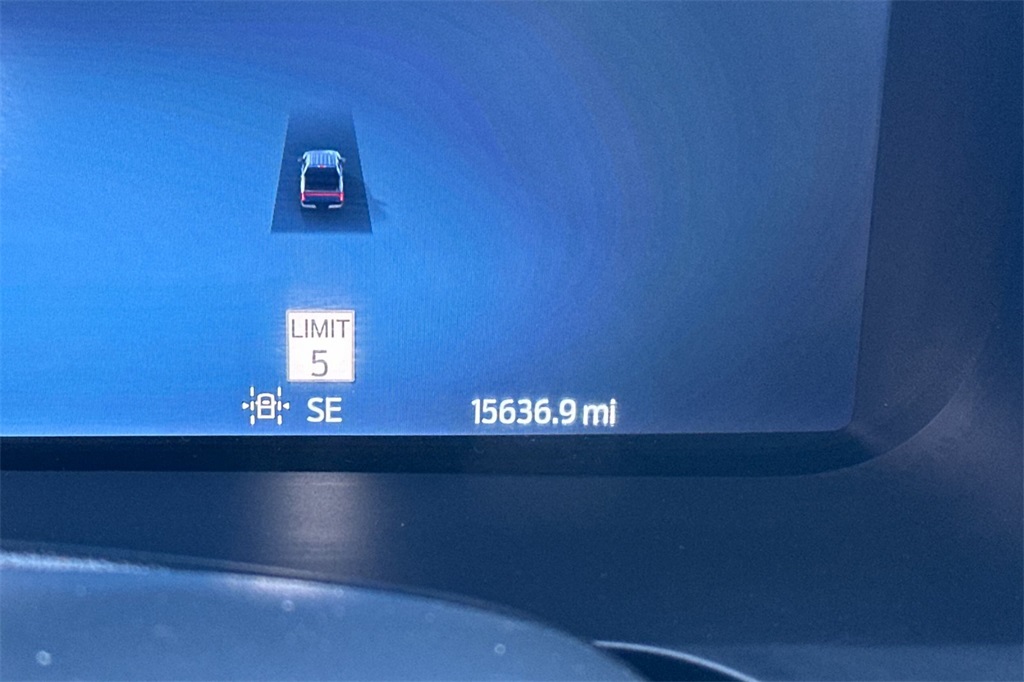 2024 Ford F-150 Lightning Platinum photo 22