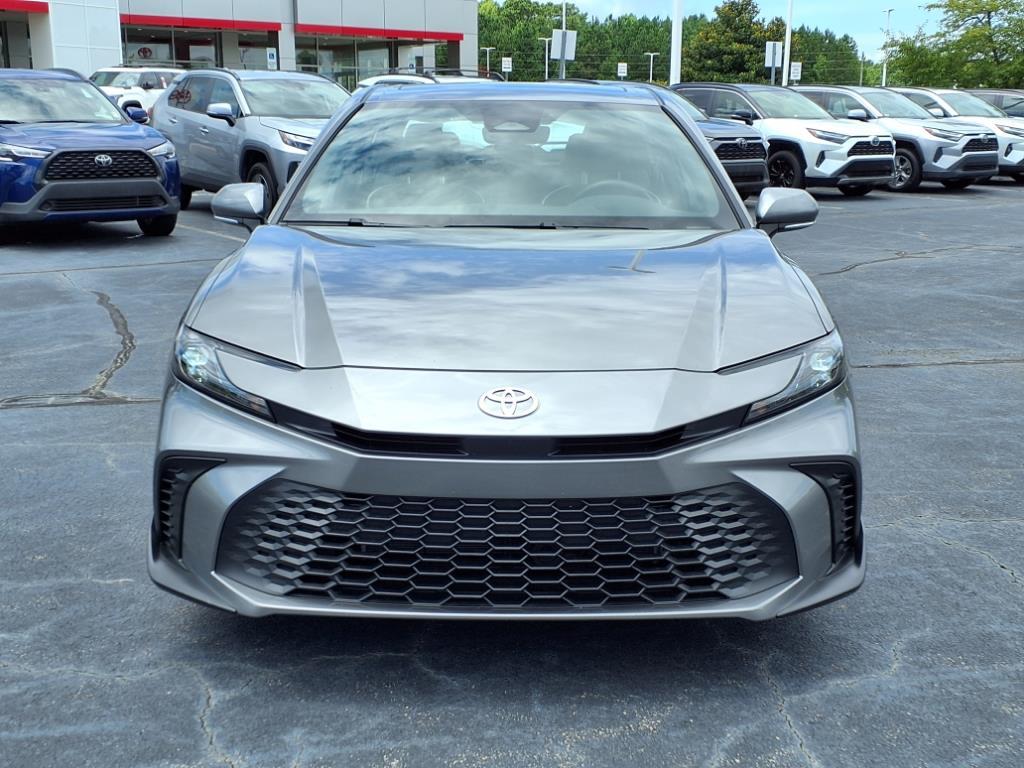 2025 Toyota Camry SE photo 10