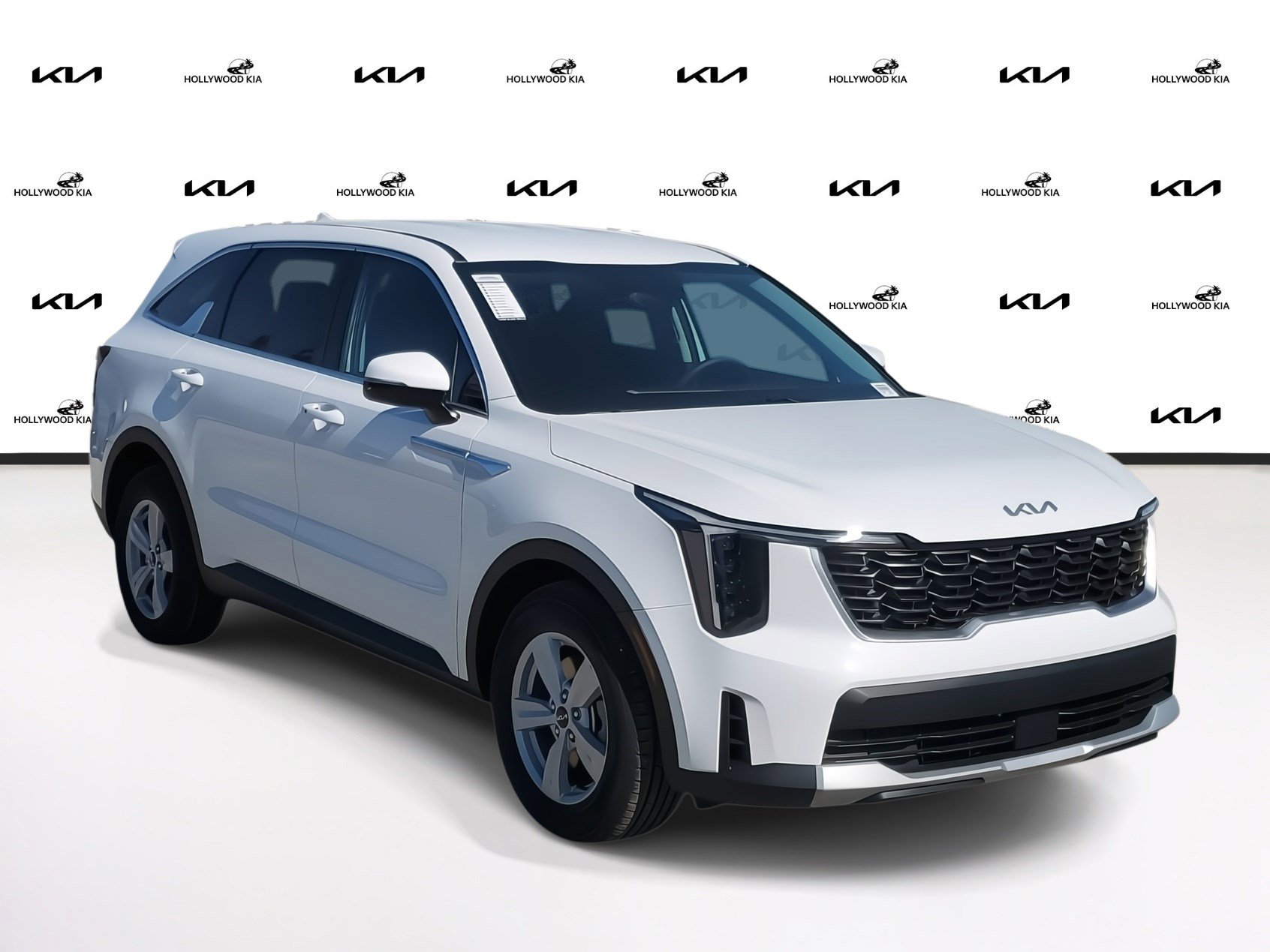 2025 Kia Sorento LX photo 2