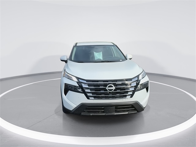 2026 Nissan Rogue SV photo 3