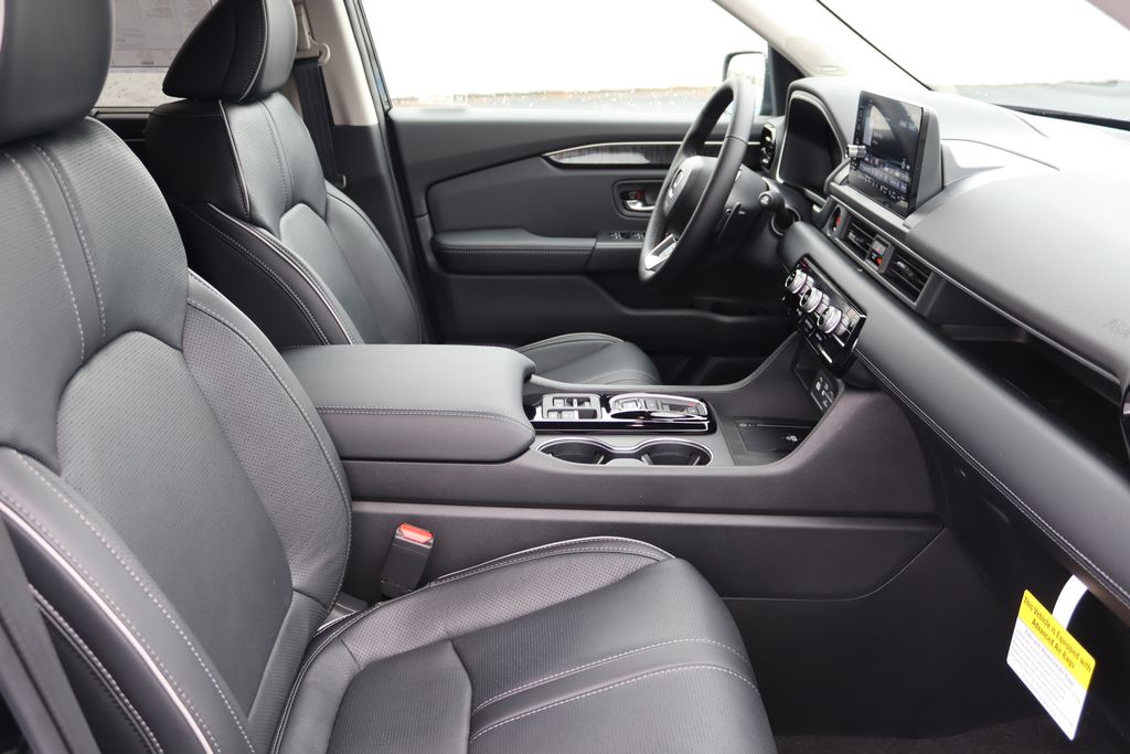 2025 Honda Pilot Elite photo 21