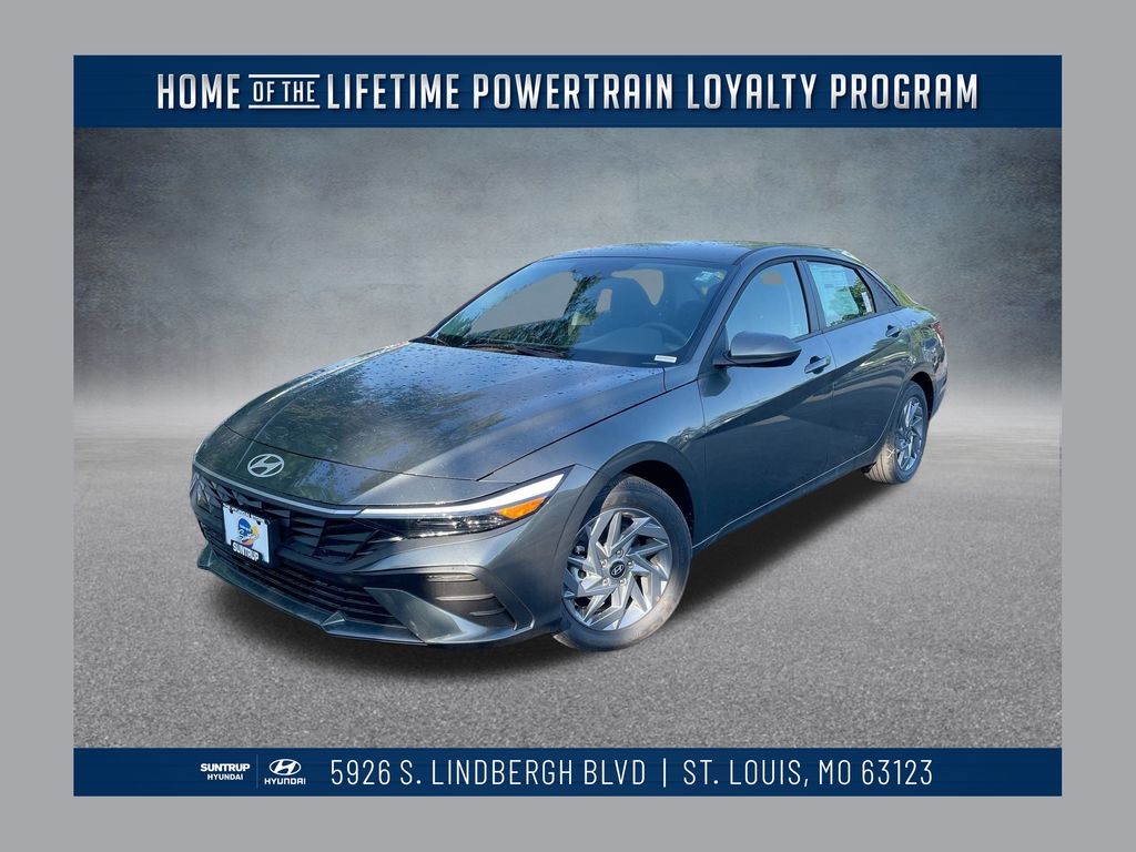 2025 Hyundai Elantra Blue's photo