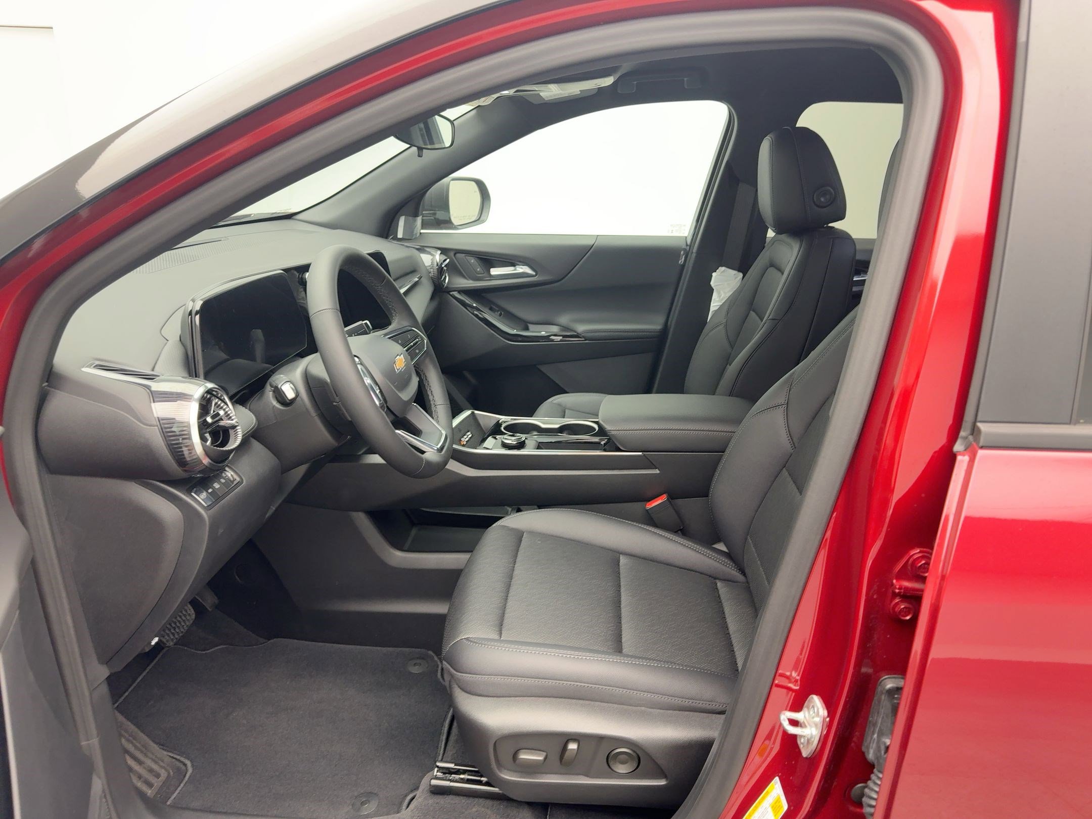 2026 Chevrolet Equinox LT photo 5