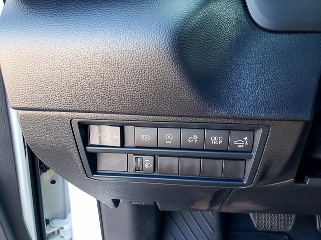 2026 Toyota Tundra SR5 CrewMax photo 9
