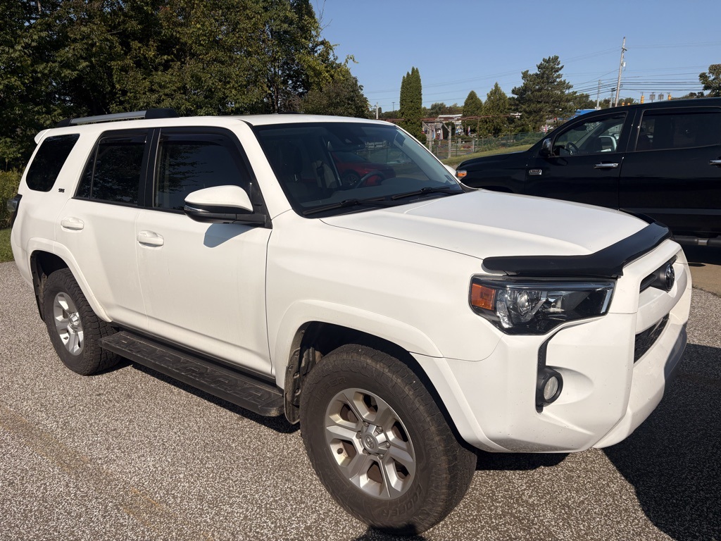 2020 Toyota 4Runner SR5 Premium photo 3