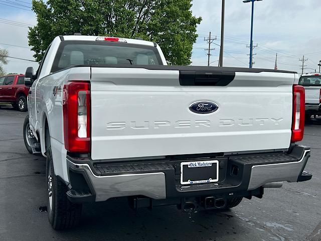 2025 Ford F-250 XL photo 9