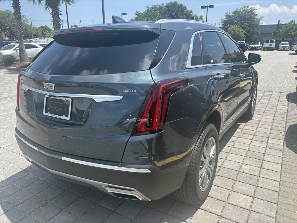 2021 Cadillac XT5 Premium Luxury photo 3